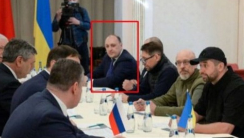 Ukraina hedh poshtë versionin se negociatori i vrarë ishte spiun rus: U vra duke na mbrojtur! Rusia: Vdekja e tij nuk konfirmohet 