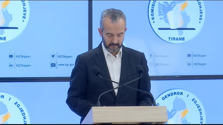 Zgjedhjet, Celibashi: Për shkak të dëborës, s'ka nisur procesi në 2 qendra votimi në Shkodër! Në Dibër probleme me energjinë elektrike në 18 qendra votimi! Ja ku s'po kryhet identifikimi elektronik