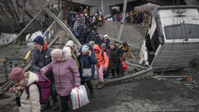 Ministri i Jashtëm ukrainas: Mbi 400 mijë persona po mbahen peng nga rusët në Mariupol! 3 mijë foshnje pa ilaçe dhe ushqim 