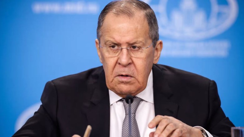 Lavrov: Rusia nuk do të përdorë armë bërthamore