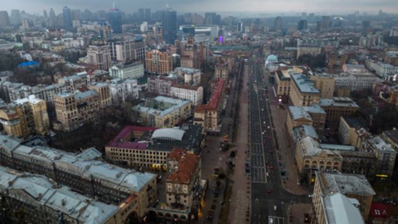 Kievi anulon shtetrrethimin e përforcuar! Mbetet në fuqi vetëm nga ora 20:00 deri në 7 të mëngjesit