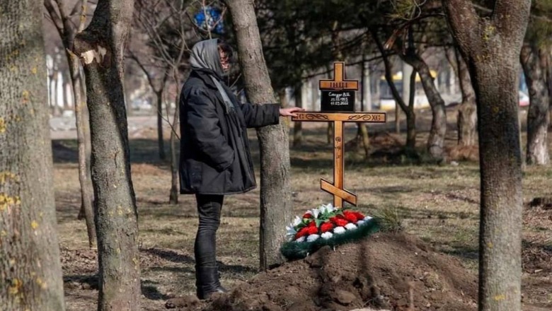 Rrugët e Mariupolit shndërrohen në varreza