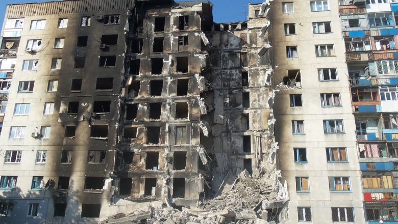 Rusët bombardojnë Lysychansk, raportohen viktima nën rrënoja