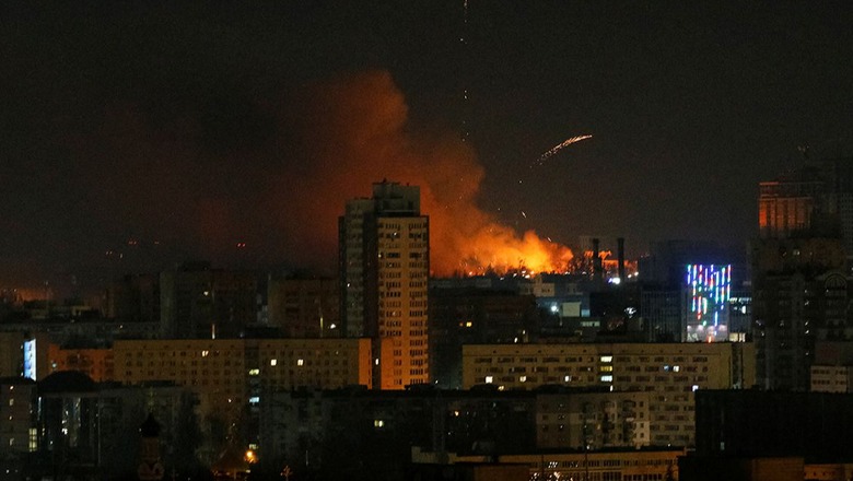 Tërheqja e trupave ruse? Kievi kalon një tjetër natë ‘ferri’, sirena tmerri dhe bombardime