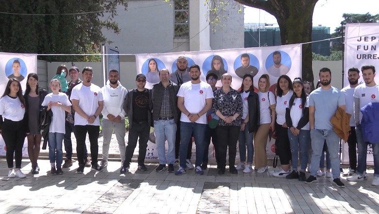 Java Rome/ “End the Hate”, një grup të rinjsh organizojnë fushatë ndërgjegjësuese për të ulur gjuhën e urrejtjes online