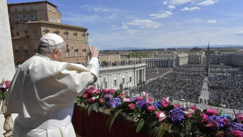‘Urbi et Orbi’, Papa në mesazhin për ‘qytetin dhe botën’: Na fitoftë paqja e Krishtit, të mos mësohemi me luftën! Liderët të marrin vendime të forta