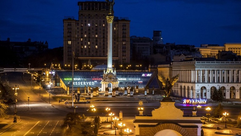 Situata në Ukrainë, diplomatët e huaj rifillojnë punën në Kiev