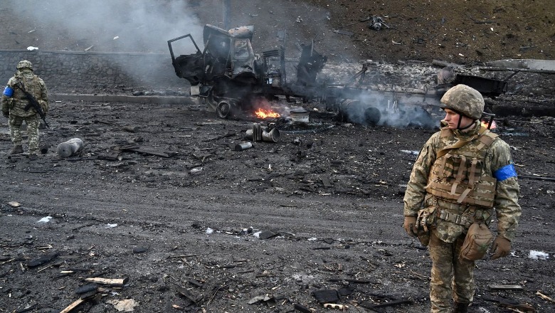 Bombardime nga qielli dhe toka, forcat ruse intensifikojnë sulmet në lindje të Ukrainës 