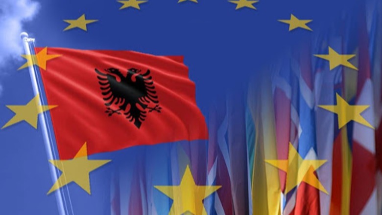 Flamuri i Shqipërisë dhe BE