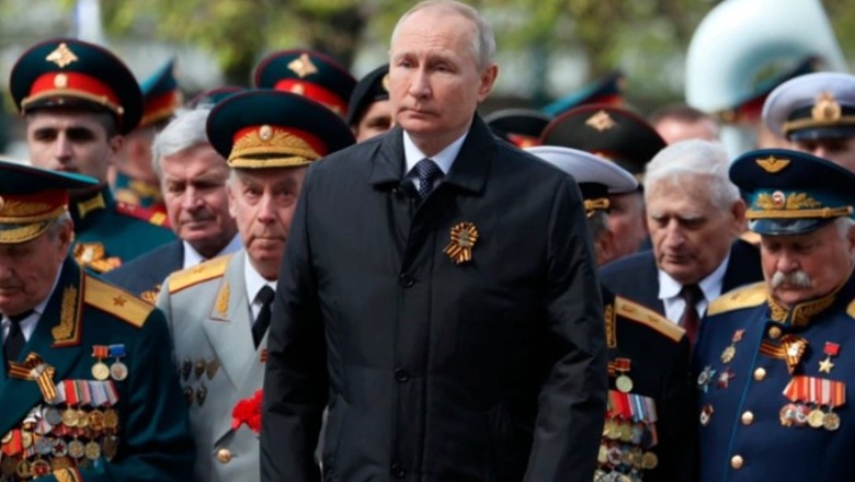 Vladimir Putin gjatë ceremonive për shënimin e Ditës së Fitores në 9 maj