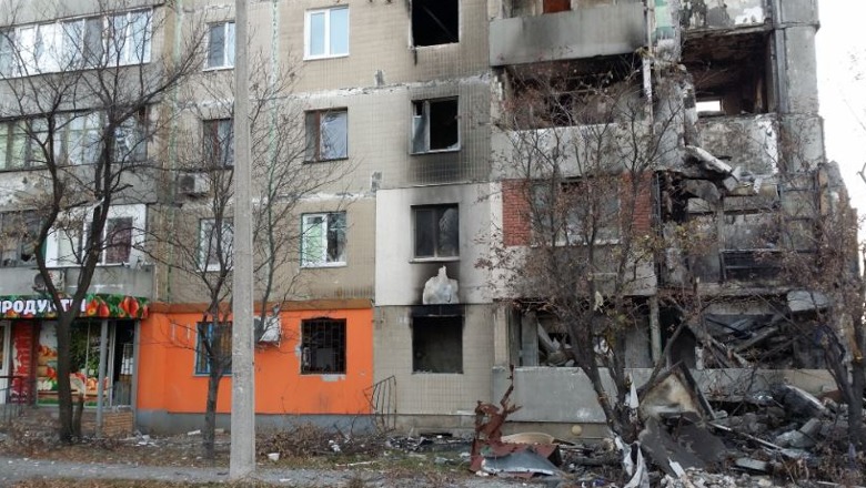 Vazhdojnë sulmet ajrore në Donetsk, 5 civilë të vrarë mes tyre një fëmijë 2-vjeç