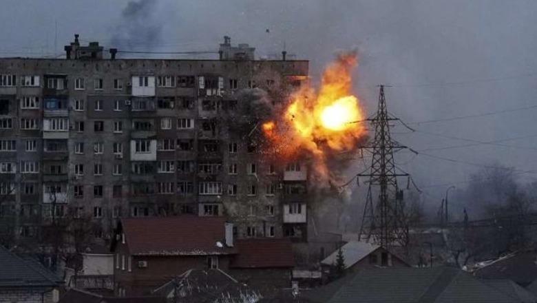 Vijojnë bombardimet ruse, 12 të vrarë e 40 të plagosur Saverodonetsk