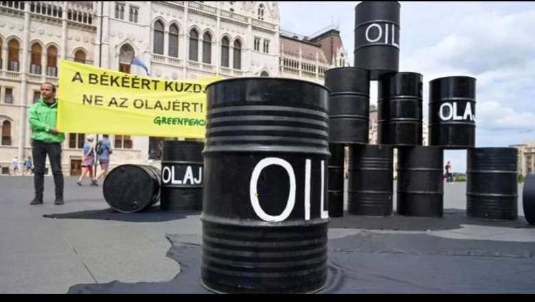 Embargoja e BE-së ndaj naftës ruse, çmimi arrin shifra rekord! Nafta bruto sot 124 dollarë për fuçi, vlera e dytë më e lartë që prej marsit