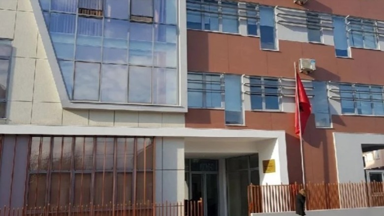 I vodhën prokurorisë së Elbasanit 3.5 mln lekë me tenderin për sistemin e kondicionimit, arrestohen 2 administratorët! Në kërkim i treti dhe drejtuesi teknik