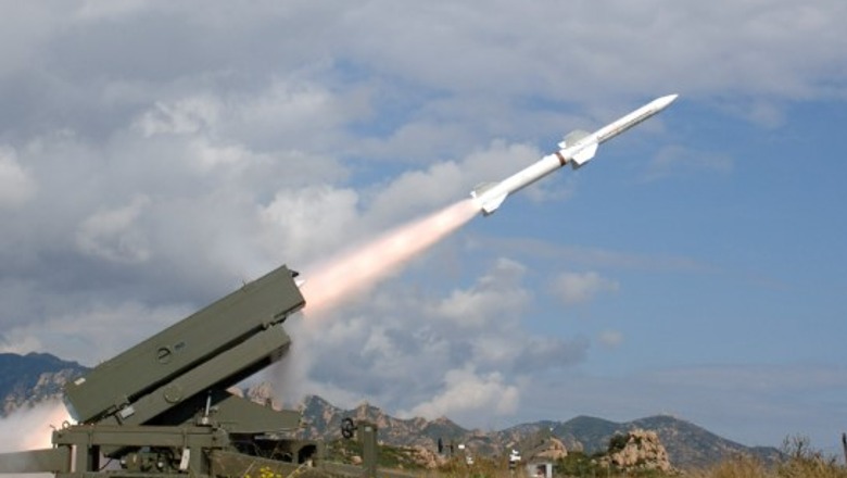 Spanja do të furnizojë Kievin me tanke dhe raketa