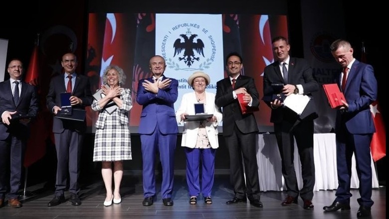 Meta në Stamboll, takon drejtues të shoqatës ‘Vatra’: Shqipëria dhe Turqia gëzojnë marrëdhënie të gjata e të ngushta miqësore