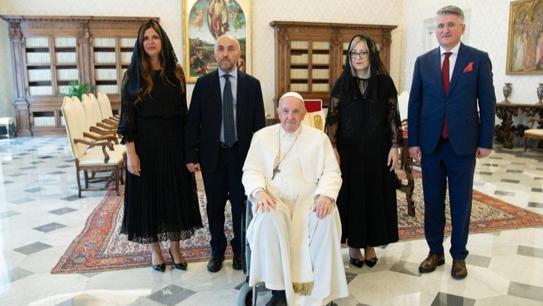 Nikolla pritet në Audiencë nga Ati i Shenjtë, Papa Françesku: Popujt që punojnë shumë vlerësohen për përpjekjet e tyre