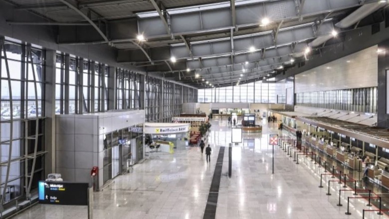 Alarm i rremë për bombë në Aeroportin e Prishtinës, rinisin fluturimet