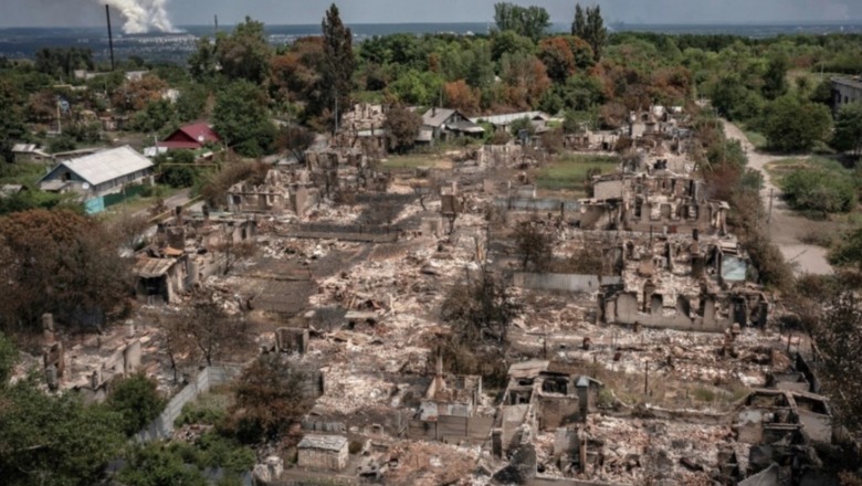 ‘Çdo gjë është në flakë’, rajoni lindor i Ukrainës nën bombardime të vazhdueshme