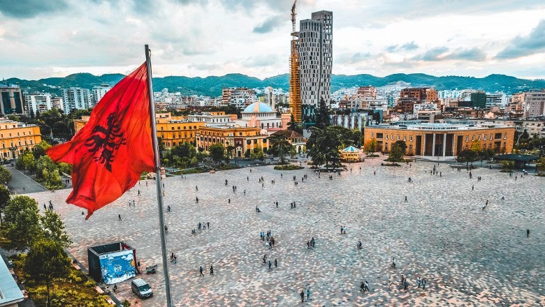 'Kryeqyteti shqiptar është një perlë', 'Air France' zbulon 12 destinacionet e verës, mes tyre dhe Tirana