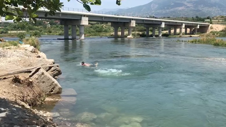  Ekskursion tragjik, 15-vjeçari u mbyt në Drinin e Zi! Lumi i rrezikshëm për pushuesit! Fryhet gjatë hapjes së portave të HEC-it të Maqedonisë së Veriut