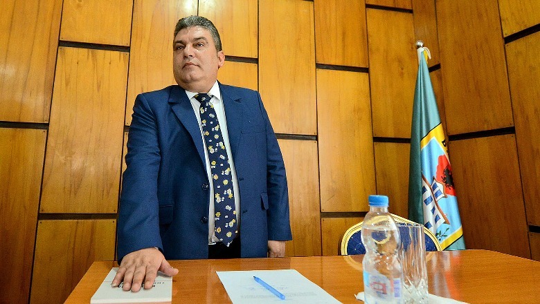 Abuzimi me tenderat për kanalet vaditëse, shtyhet në 27 korrik gjyqi për ish-kryebashkiakun e Lushnjes, Fatos Tushen