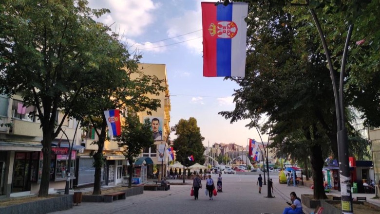Autoritetet serbe i ndalojnë pushimet në veri të Kosovës, shkak 'situata politike'