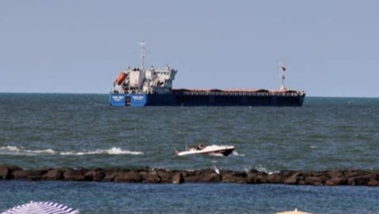 Turqia ndalon anijen ruse që po transportonte grurë ukrainas