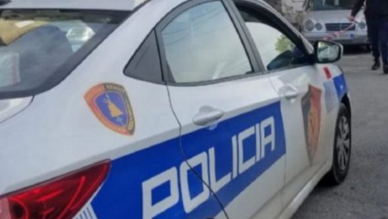 Tentoi të kalonte 2 emigrantë të paligjshëm me kamion, vihet nën hetim 38-vjeçari në Korçë