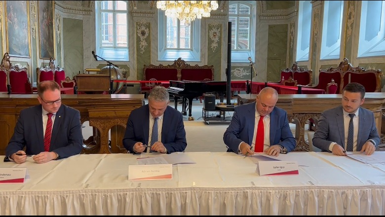 Kukësi ‘binjakëzohet’ me Lubeck në Gjermani, firmoset marrëveshja për menaxhimin e mbetjeve dhe mbrojtjen e mjedisit