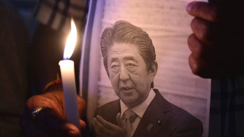 Japonia në zi! Përcillet për në banesën e fundit ish-kryeministrit Shinzo Abe