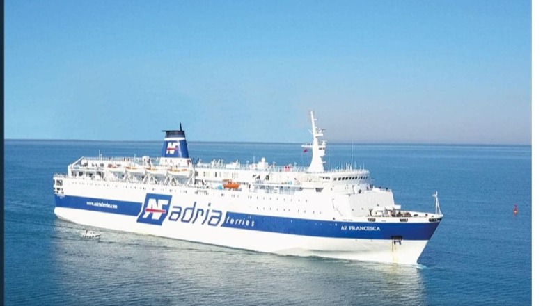 I shkëputet kavoja, trageti ‘Adria Ferries’ anulon lundrimin Bari-Durrës