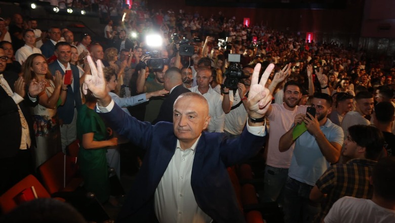 LSI bëhet 'Partia e Lirisë'! Meta në krye si nacionalist: Ia vlen të vdesësh për Shqipërinë, na rrezikohet sovraniteti dhe Kosova, do përballemi me tradhtarët