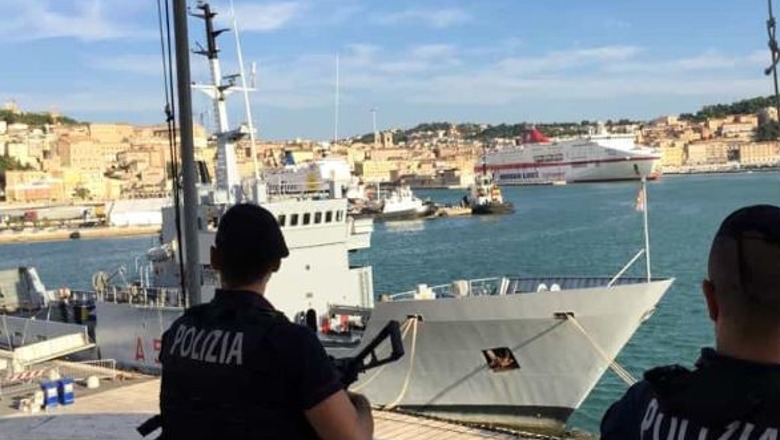 Itali/ Shkoi në Shqipëri për ‘t’i ikur arrestit të shtëpisë’, kapet 25-vjeçarja shqiptare sapo zbret në portin e Ankonës, akuzohej për trafik droge