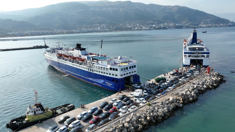 '2000 vizitorë mesatarisht në portin e Vlorës së fundmi', Rama poston fotot me radhë të gjata automjetesh