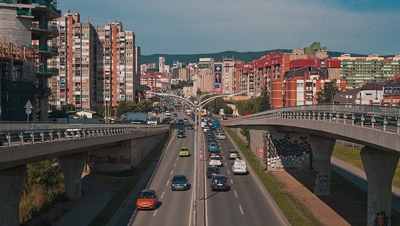Mbi 2400 persona kanë hequr dorë nga shtetësia e Kosovës në 2022-shin