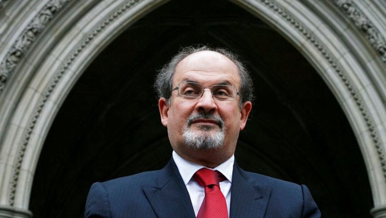 Teherani fajëson shkrimtarin Rushdie për sulmin ndaj tij, mohon çdo lidhje me ngjarjen