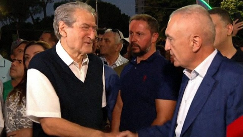Ilir Yzeiri: Të çmendurit që i shtohen vapës në gusht