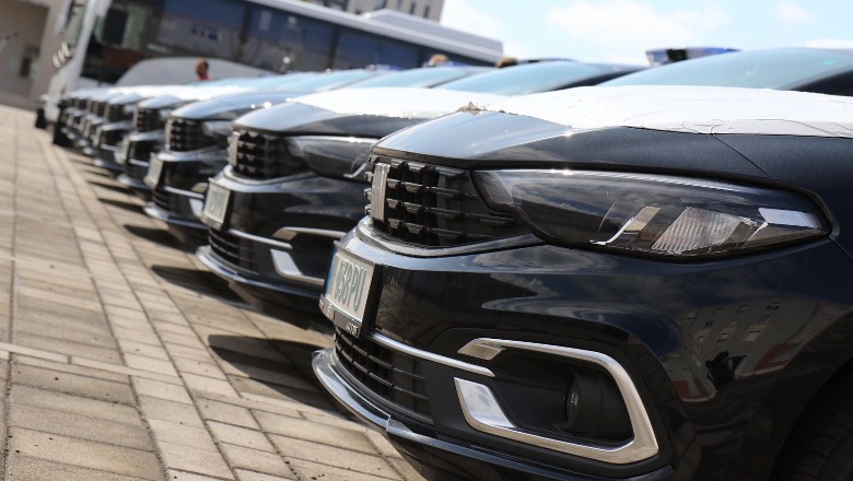 Turqia dhuron 40 automjete për ushtrinë shqiptare, ministri i mbrojtjes: Kontribut për modernizimin e FA