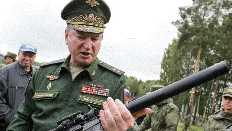 Kishte vetëm 16 ditë në detyrë, Putin shkarkon komandantin e ushtrisë! Shkak,humbjet e forcave ruse në Kharkiv  