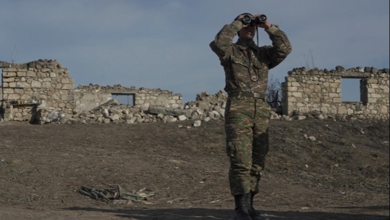 Shpërthen lufta mes Armenisë dhe Azerbajxhanit, raportohet për bombardime dhe viktima në kufi (VIDEO)
