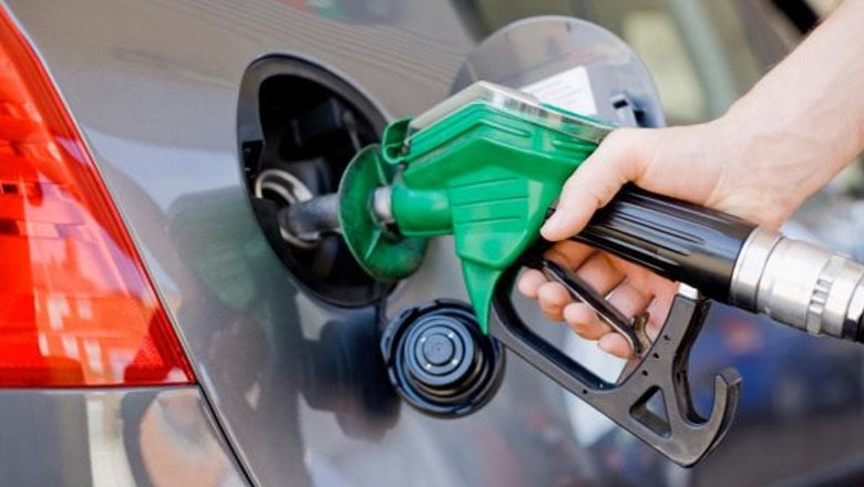 Çmimet e reja të karburanteve/ Ulet nafta me 8 lekë, nga sot shitet 216 lekë/litri! Benzina ulet me 4 lekë, gazi vetëm 1 lek zbritje 