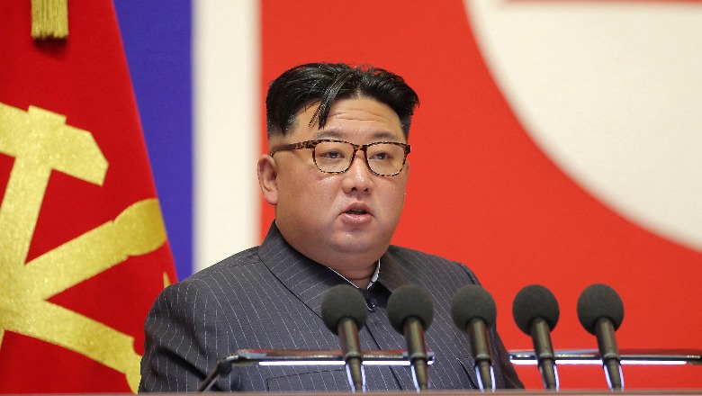 Koreja e Veriut gjuan raketë në brigjet e jugut! Lëshimi i 19-të nga Kim Jong Un  