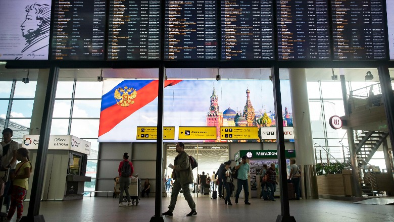 Rusët duan të largohen nga vendi pas thirrjes së Putinit për mobilizim, çmimi i biletave të avionit arrin 9 mijë dollarë