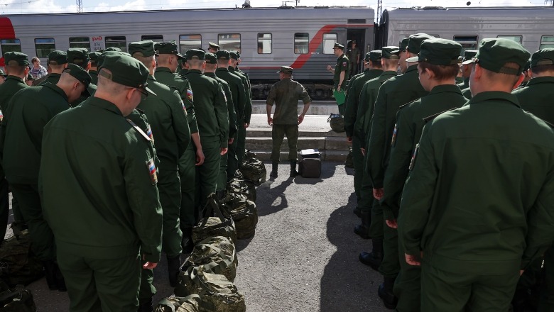 Putin njoftoi mobilizimin ushtarak, ushtria ruse: Brenda një dite, 10.000 vullnetarë për luftën në Ukrainë