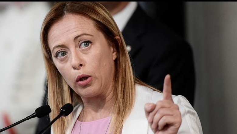 Kush është Giorgia Meloni? 'Fashistja' që kërkon ndalimin e emigracionit po përgatitet për t'u bërë kryeministre e Italisë