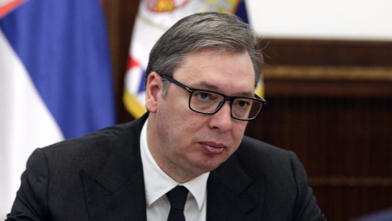 Vuçiç ‘i mëshon’ qëndrimit të hershëm: Serbia nuk i përmbahet sanksioneve kundër Moskës