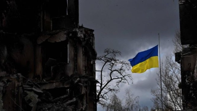  Kiev rimerr Kherson, valëvitet flamuri ukrainas