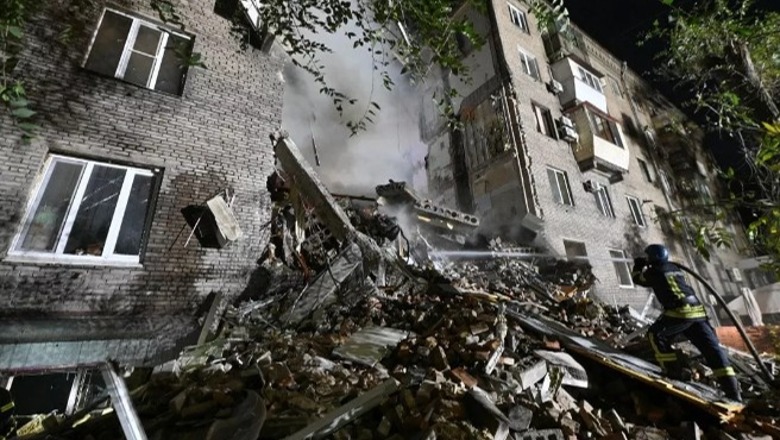 Pas bombardimeve të një dite më parë, bien sirenat e alarmit në Kiev! Forcat ruse sulmojnë gjatë natës në Zaporizhzhia