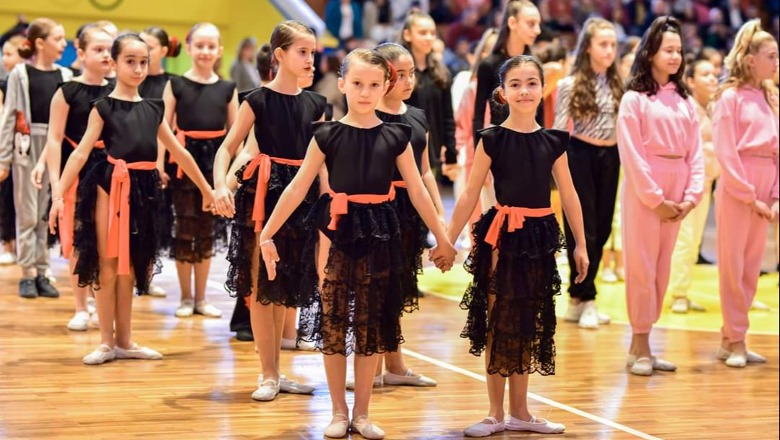 Kampionati i 20-të Kombëtar i Dancit Sportiv/  Kushi mesazh mësuesve dhe prindërve:  T'i orientojmë fëmijët drejt sporteve